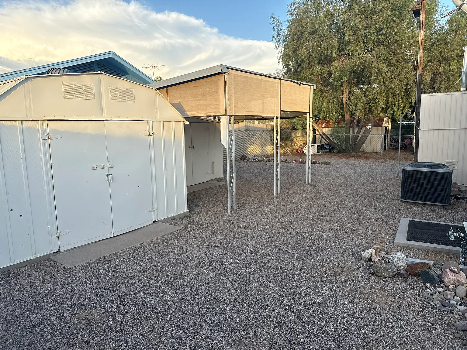 3 bed, 1440 sqft, $1,900 — Photo 4