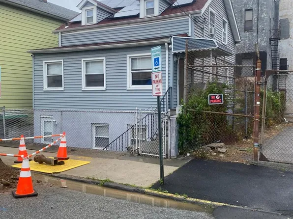 8 Morris Place, Yonkers, NY 10705
