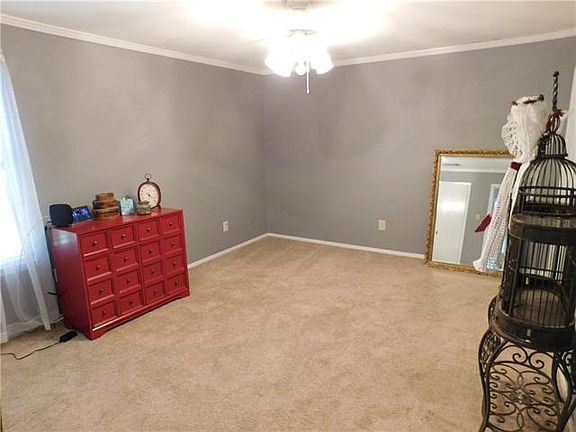 5th image of 7308 Maple Dr