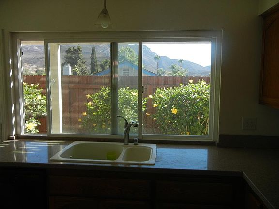 5th image of 772 S Kenmore Cir