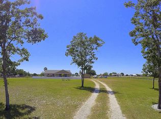 14010 Lake Yale Rd, Umatilla, FL 32784