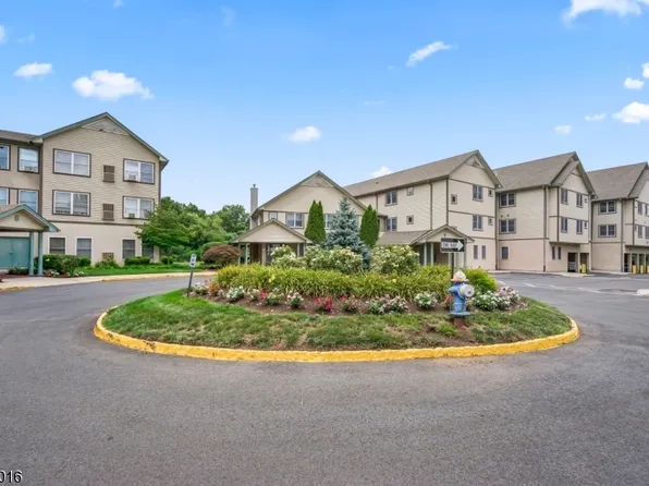 89 Park Edge BLDG 1 #3F, Berkeley Heights Twp., NJ 07922