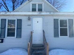 1225 11 1/2 St N APT 2, Fargo, ND 58102
