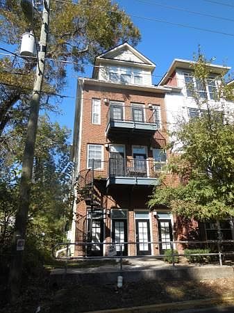 1st image of 415 Saint Francis St #111