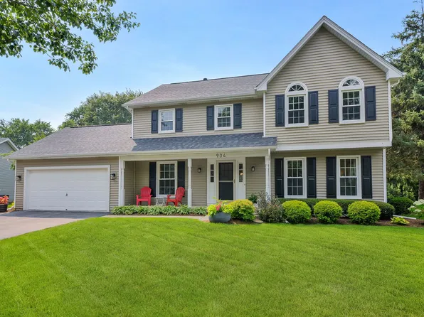 934 Lewis Pl, Geneva, IL 60134