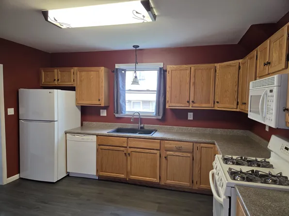 44 Gilfillan St, Franklin, PA 16323