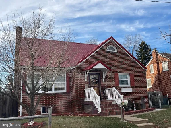 227 S Massachusetts Ave, Cumberland, MD 21502