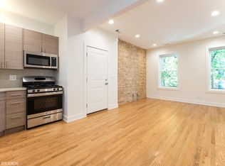5035 N Winchester Ave #1, Chicago, IL 60640