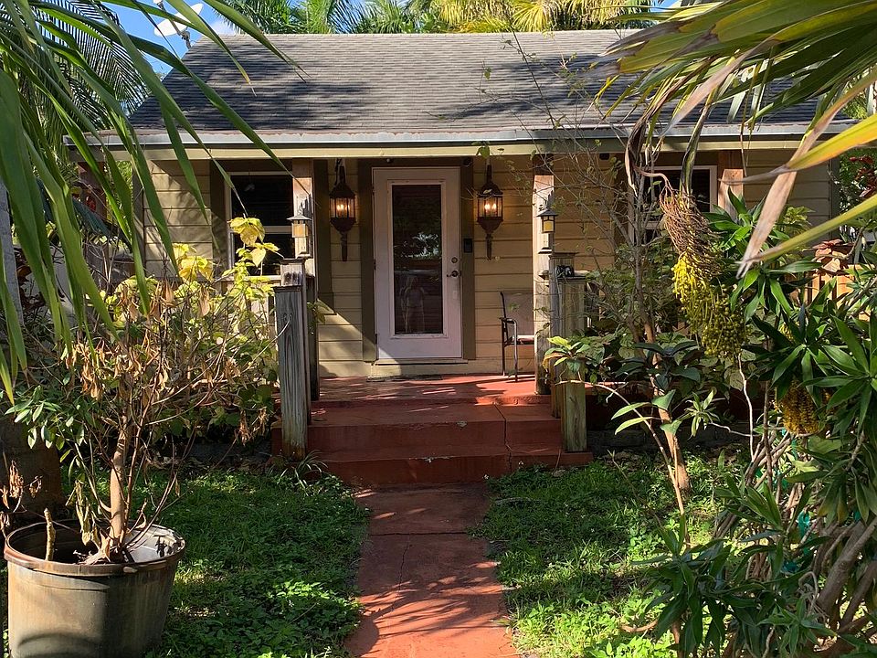 1st image of 827 NE 16th Ct #2