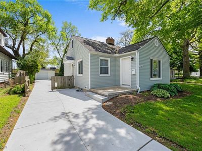 27411 Donald Dr, Bay Village, OH, 44140