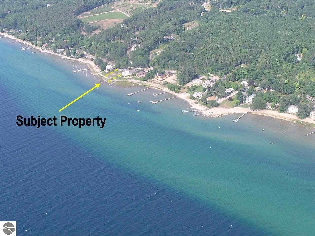 6787 Peninsula Dr, Traverse City, MI 49686 Zillow