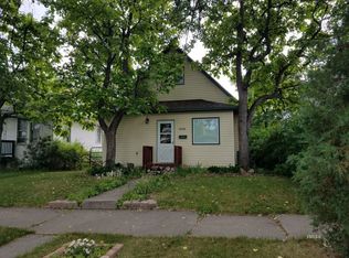 606 Knight St, Miles City, MT 59301