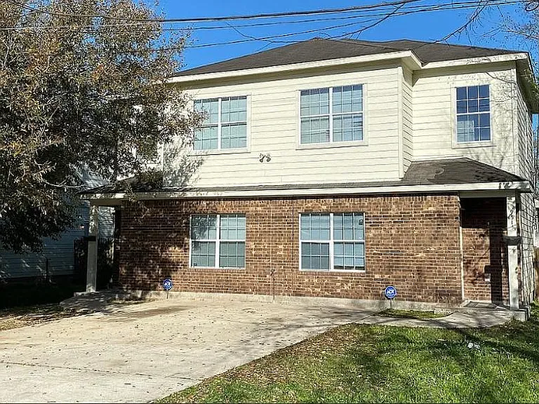 9513 Merle St — Photo 1