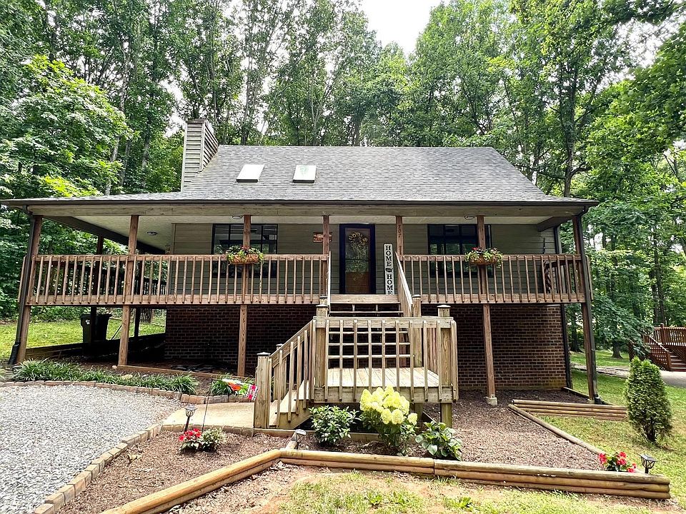 1st image of 707 Jefferson Woods Dr