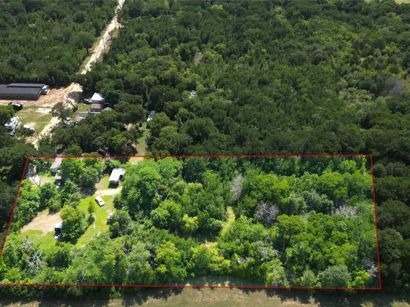 833 Carmela Ct, Cleburne, TX 76031