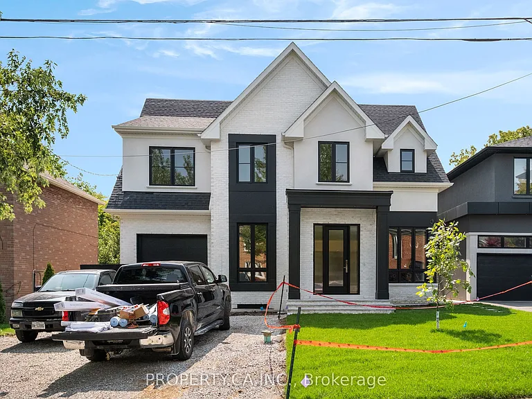 119 Invermay Ave — Photo 2