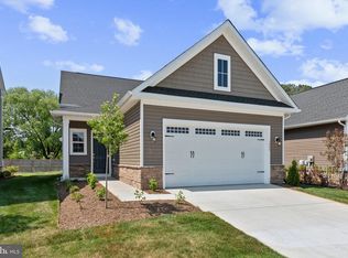 1009 Champlain Ct, Trappe, MD 21673