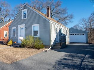 111 Revere St, Pawtucket, RI 02861