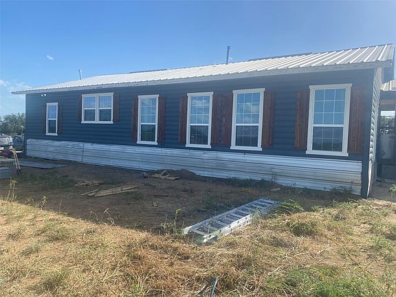 2nd image of 1717 County Road 178