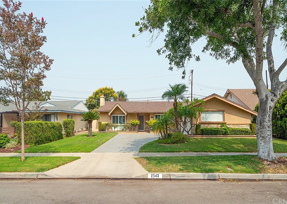1st image of 2543 E Virginia Ave