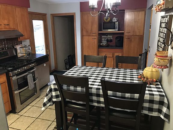 5th image of 2625 Rosewood Dr