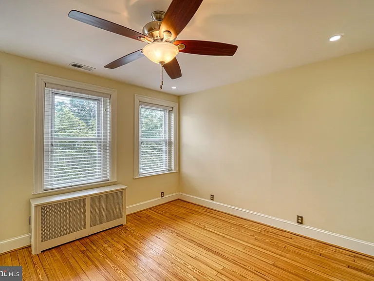 1821 Kilbourne Pl NW — Photo 22