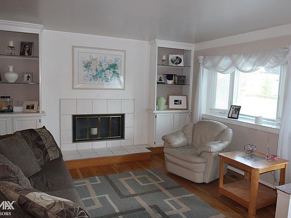 5th image of 31255 Stricker Dr