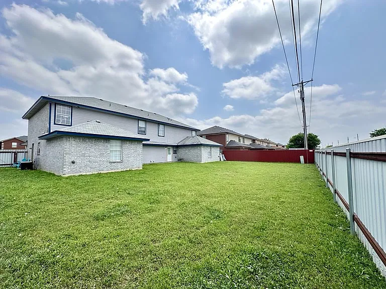 4203 Deek Dr #B — Photo 27