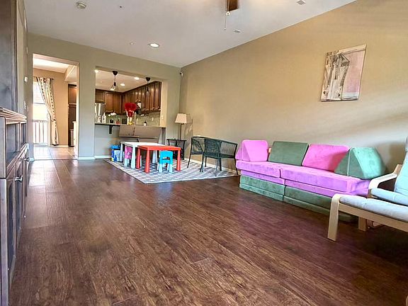 3rd image of 10512 Calle Tamarindo Unit 4