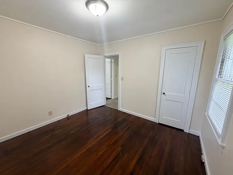 1701 N Troup St — Photo 23