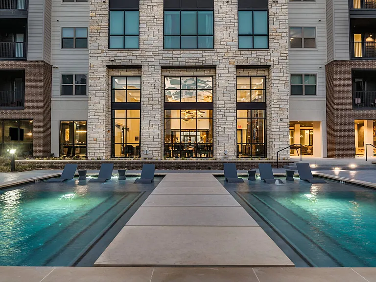The Winslow — Photo 20