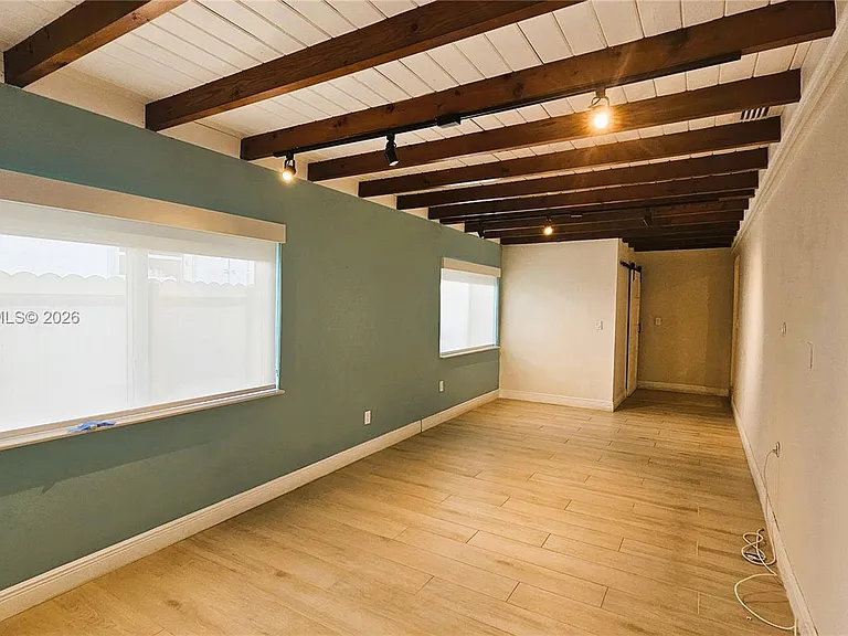 6550 SW 28th St — Photo 20