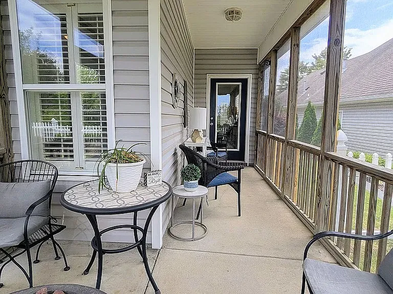 220 High Ridge Dr — Photo 22