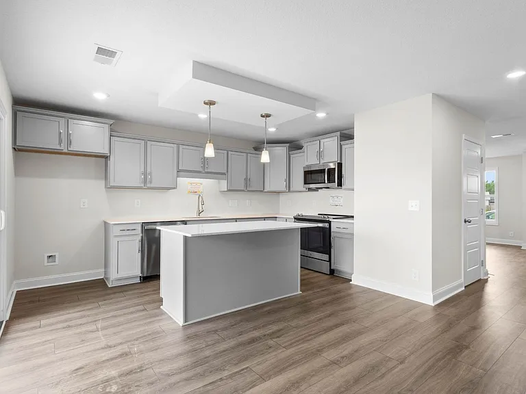 231 Donegal Dr — Photo 6