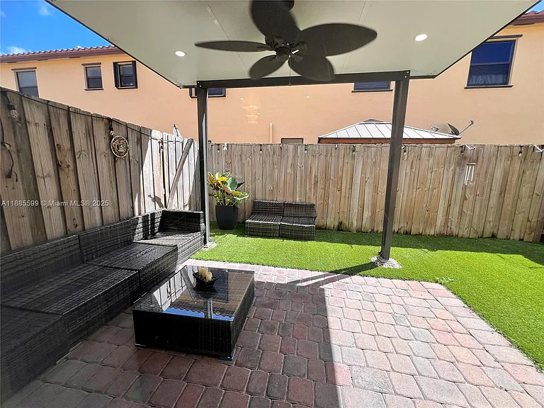 159 SE 34th Ave — Photo 18