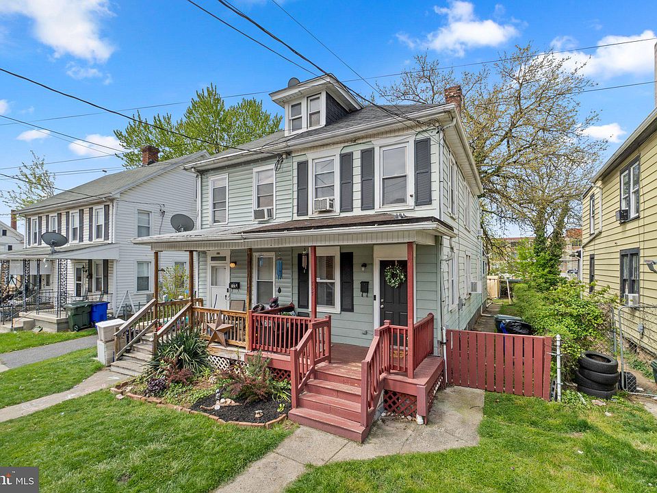 1st image of 707 Forest Dr