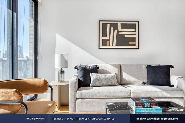 Rented by The Blueground | media 3