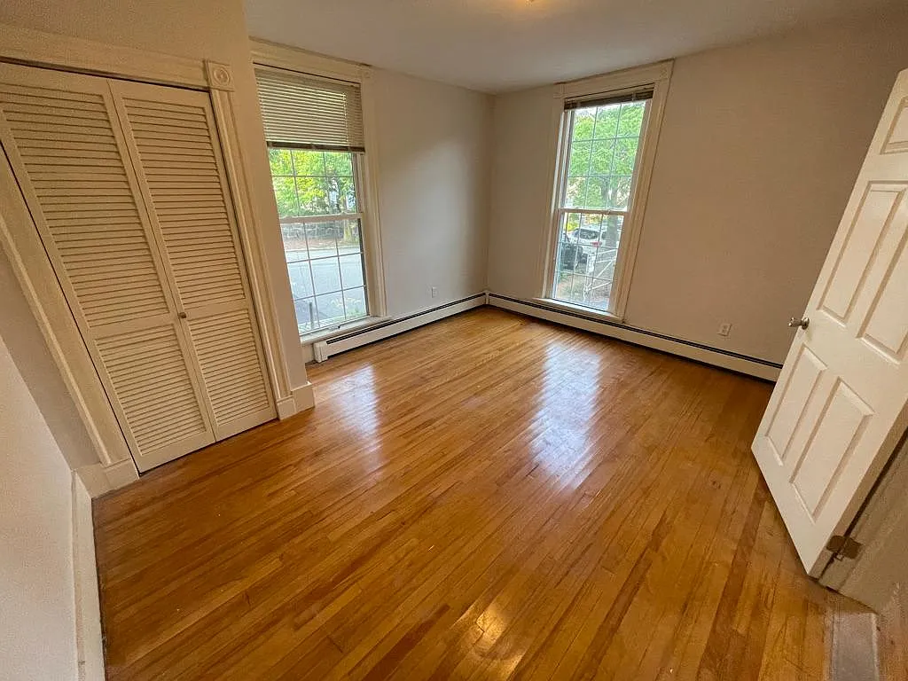 1 bed, 400 sqft, $2,145 — Photo 1