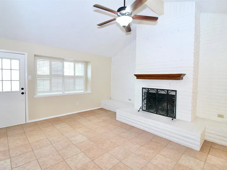 16731 Rippling Mill Dr — Photo 2