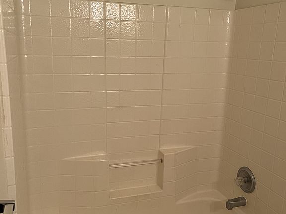 5th image of 579 W Idaho Ave #579