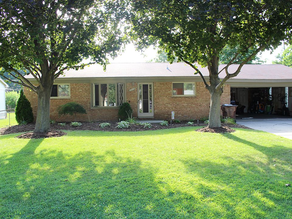 1st image of 45981 Cornwall St