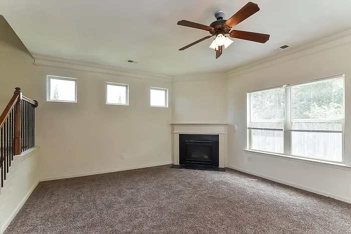 1479 Wilford Dr NE — Photo 4