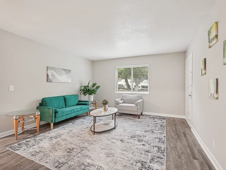 The Life at Arbor Creek Apartments — Photo 47