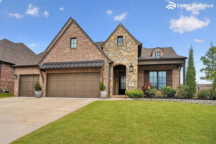 Fully Furnished House near Tulsa Hills — Photo 2