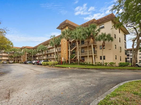 4965 E Sabal Palm Blvd APT 207, Tamarac, FL 33319