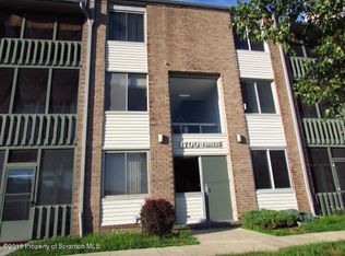 1707 Summit Pointe, Scranton, PA 18508