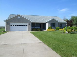 7886 Michael Rd, Orchard Park, NY 14127