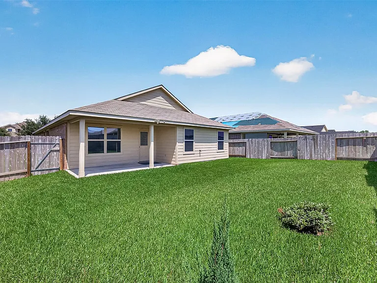6014 Namika St — Photo 43