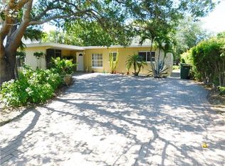 2965 Barrett Ave, Naples, FL 34112