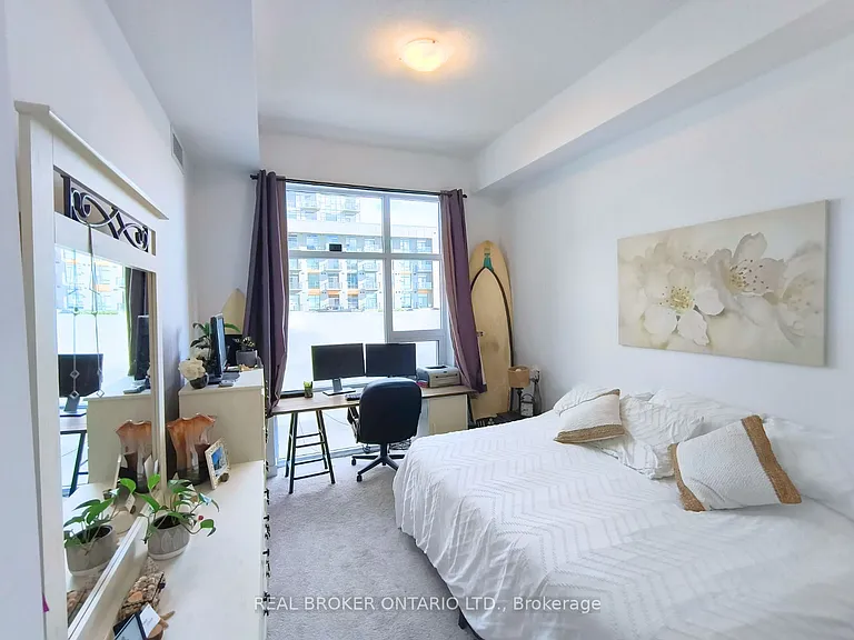 460 Dundas St E #117 — Photo 9